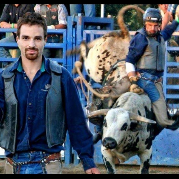 Meet your Posher, Larry - Picture 2 of 3